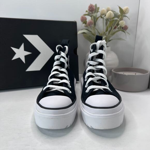 Converse Chuck Taylor All Star Lugged Heel Platform Shoes A03011C Girl's 4.5 - Picture 2 of 9